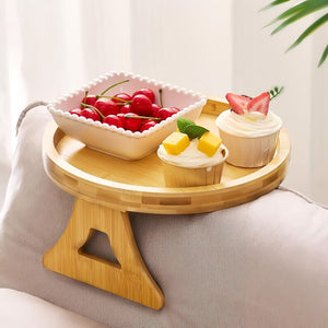 Bank armleuning met houten bijzettafel