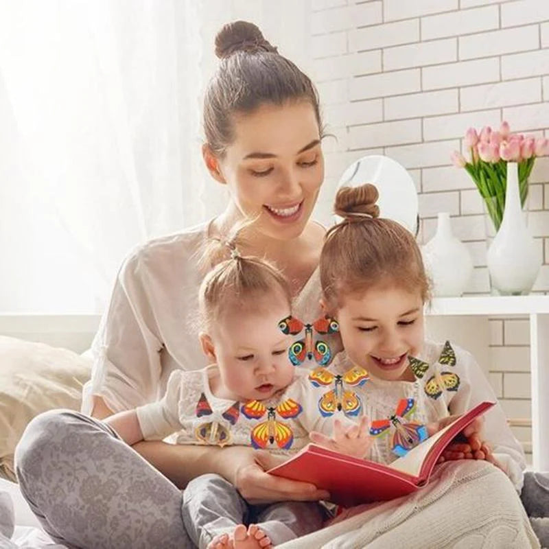 Magische vliegende vlinder (kleur wordt willekeurig verzonden)